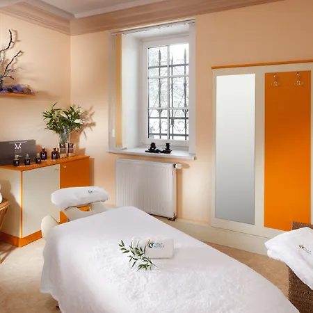 Chateau Monty מלון