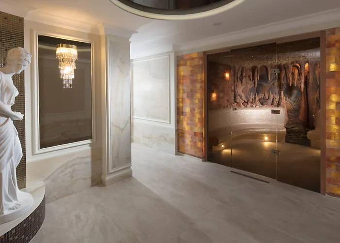 Chateau Monty Otel 4*