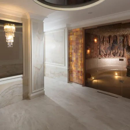 Chateau Monty Hotel 4*